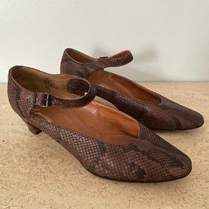 Vintage 1970s Margaret Jerrold for Bonwitt Teller Brown Snakeskin Pumps 7.5M